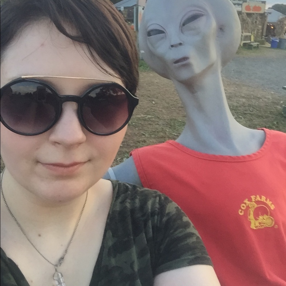 Meet your Posher, Jennifer